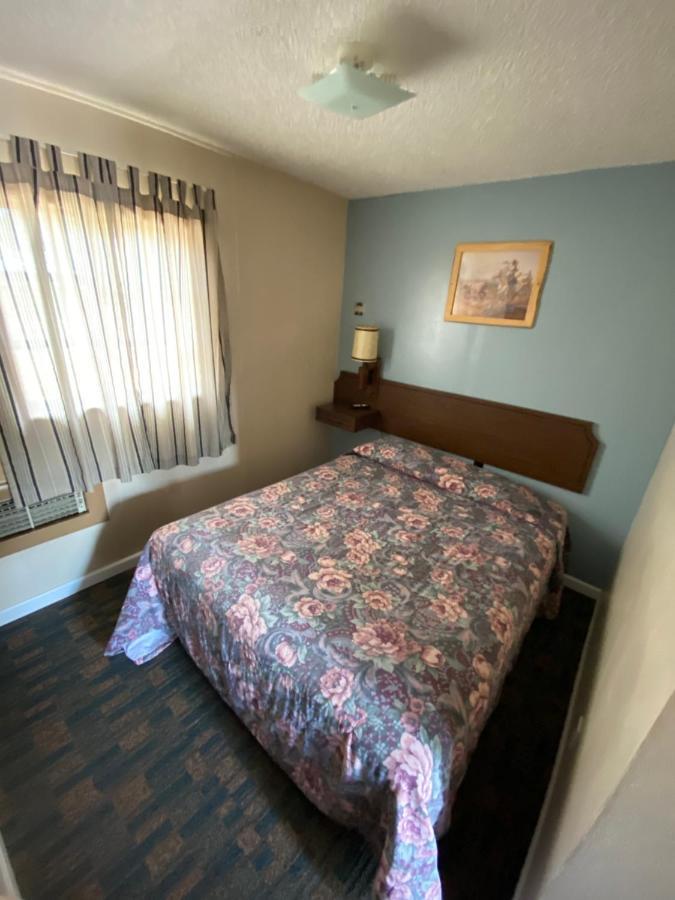 Rainbow Motel Thermopolis Kültér fotó